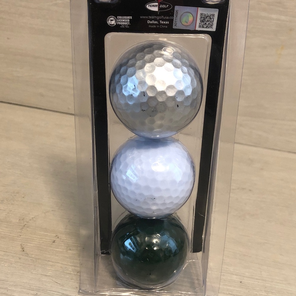 Michigan State Spartans 3 Golf Balls NIB New in Box - Picture 3 of 3